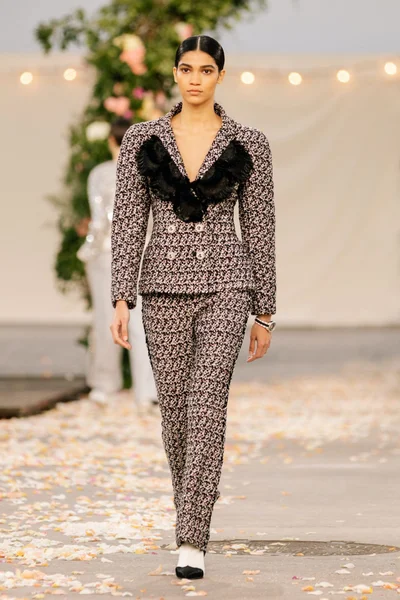 Look 20